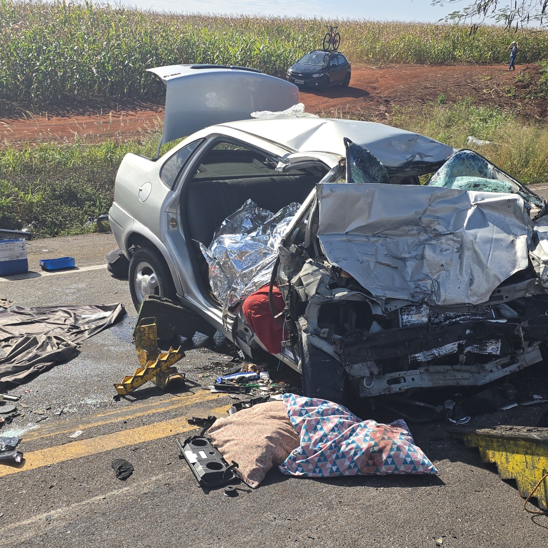 Duas pessoas morrem de acidente na rodovia de Doutor Camargo