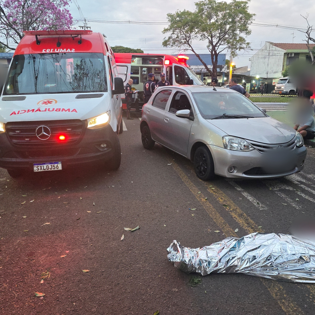 Idosa que foi buscar pastel na feira morre atropelada por carro em Maringá
