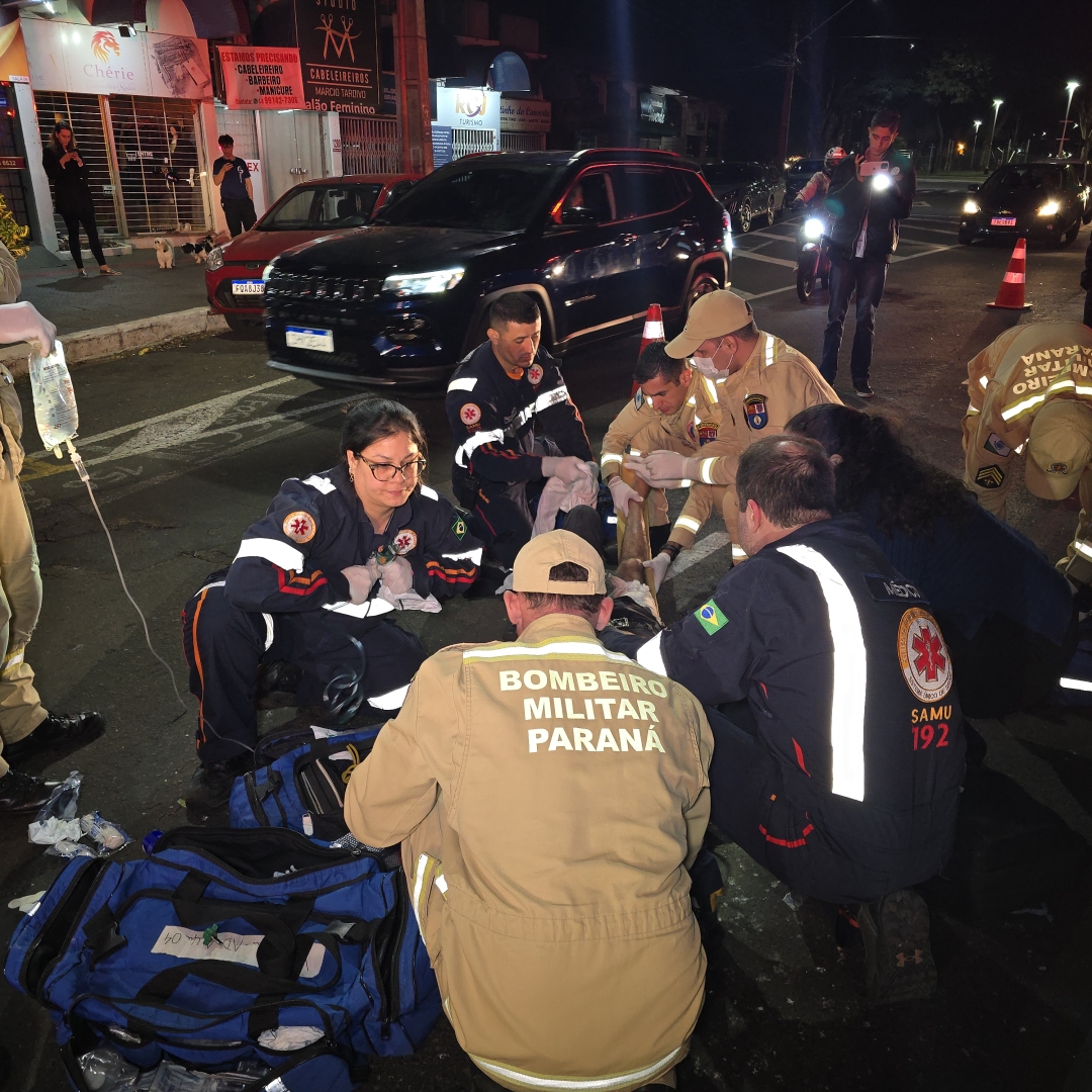 Garçom de churrascaria é intubado após ser atropelado por carro em Maringá