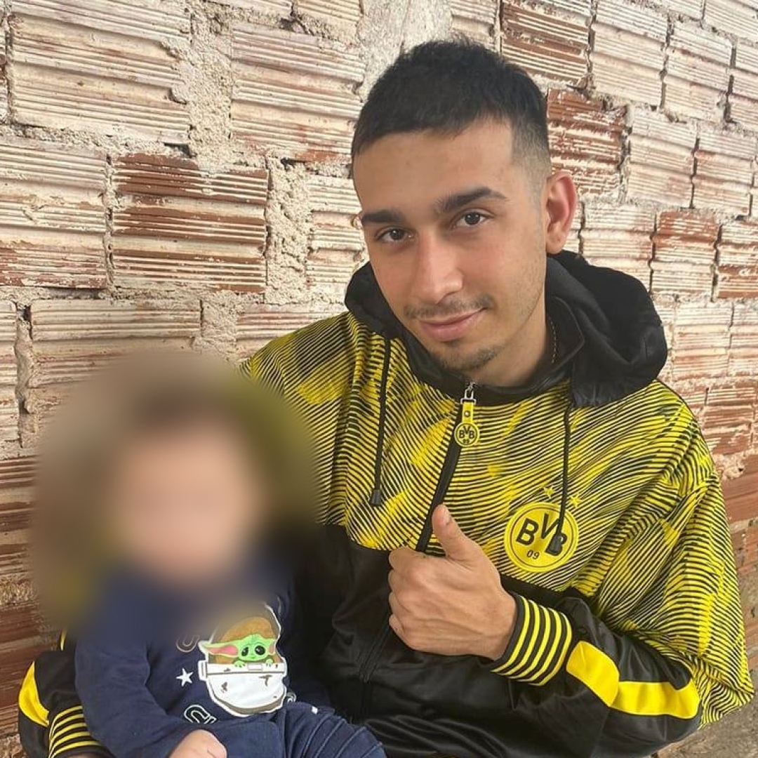 Mãe assiste filho sendo executado a tiros dentro da própria casa em Maringá