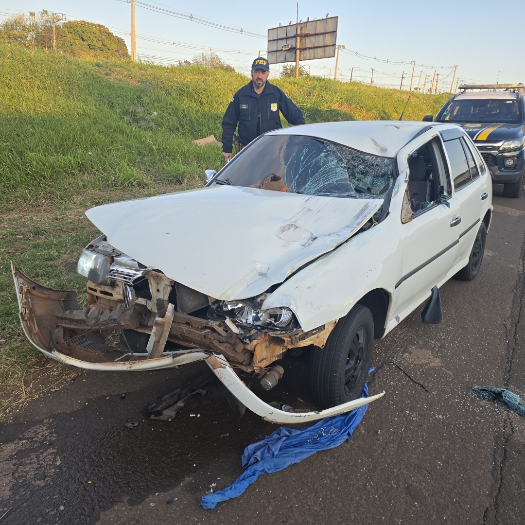 Homem ainda não identificado morre atropelado por carro na rodovia BR-376