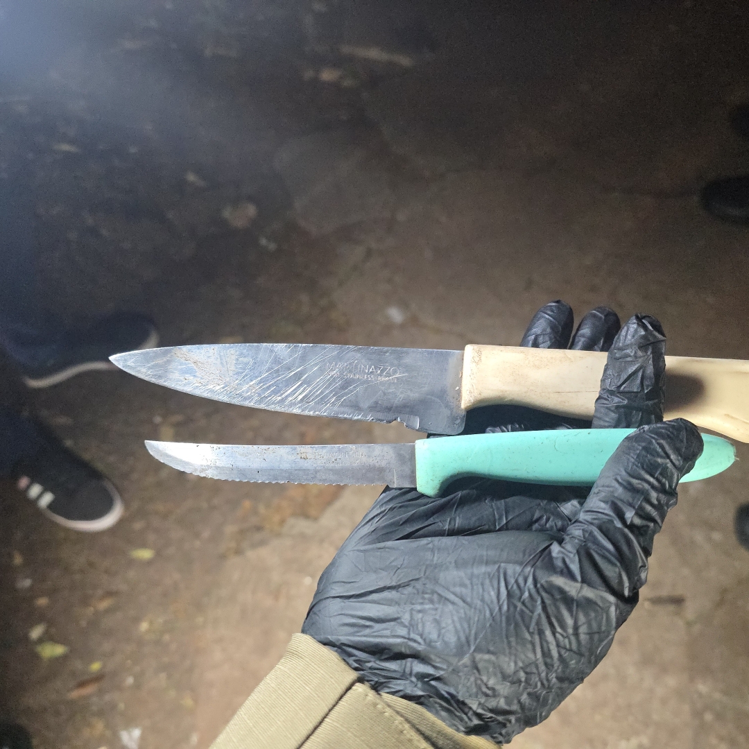 Suspeita de cometer homicídio no ano passado é presa após esfaquear uma mulher no Jardim São Silvestre