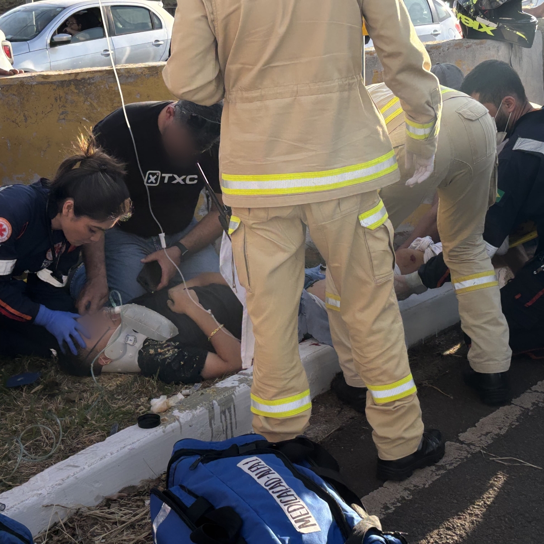 Motociclista de 18 anos sofre acidente gravíssimo no Conjunto Requião