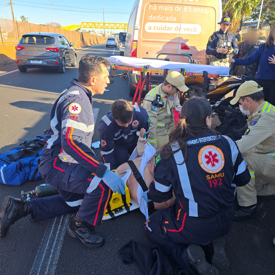 Motociclista sofre ferimentos graves após ser tocado por carro na rodovia de Sarandi