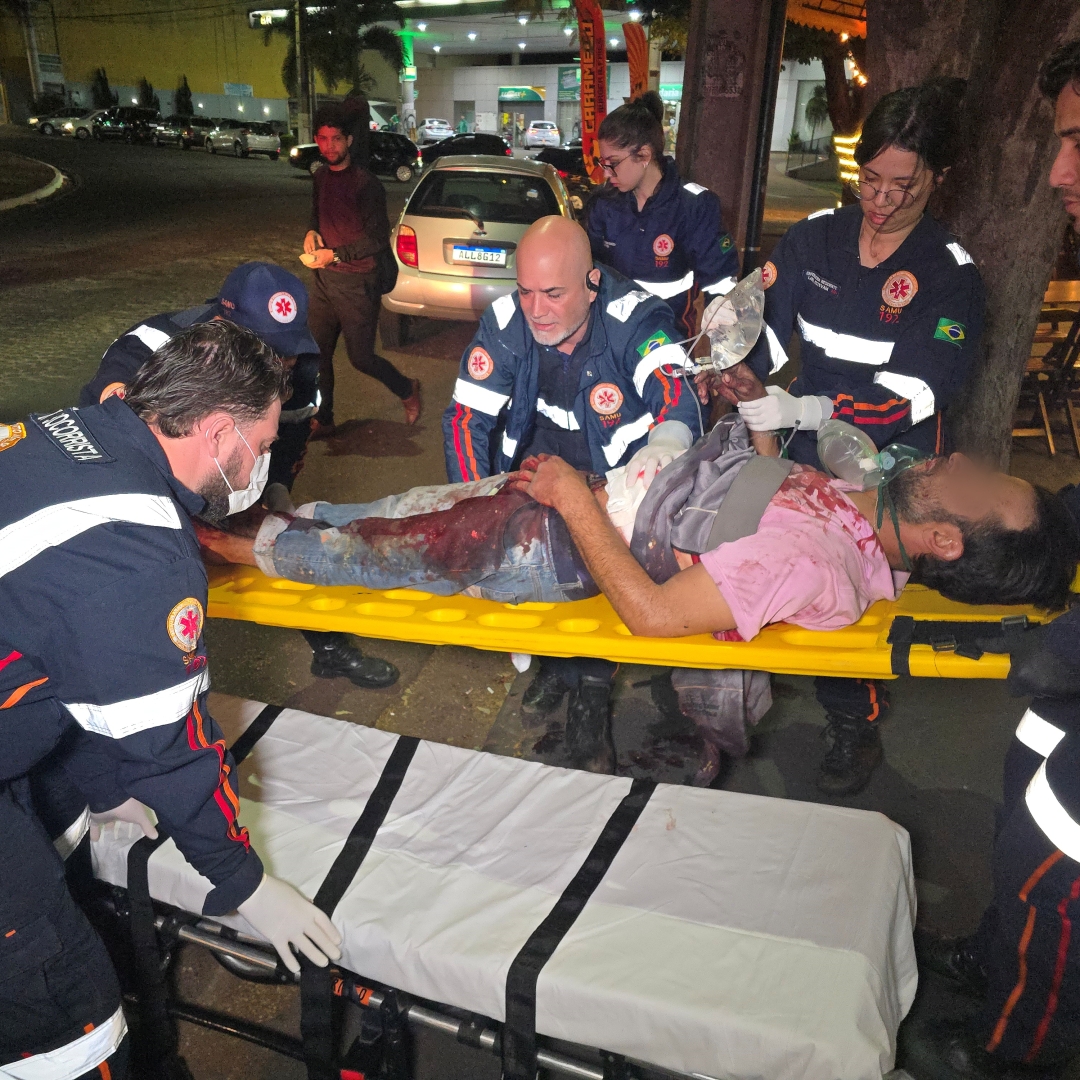 Homem é entubado após ser ferido por faca em Maringá