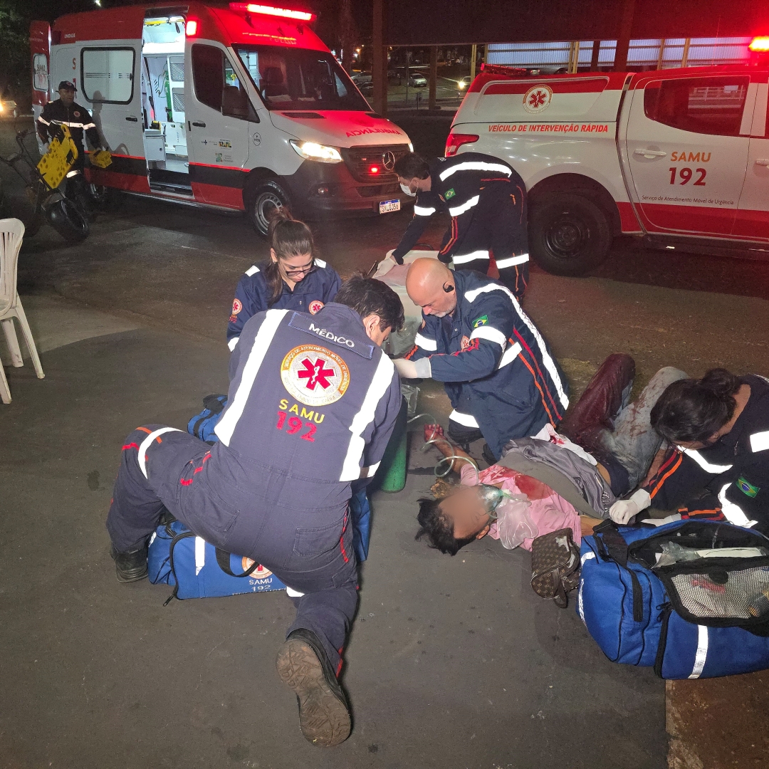 Homem é entubado após ser ferido por faca em Maringá