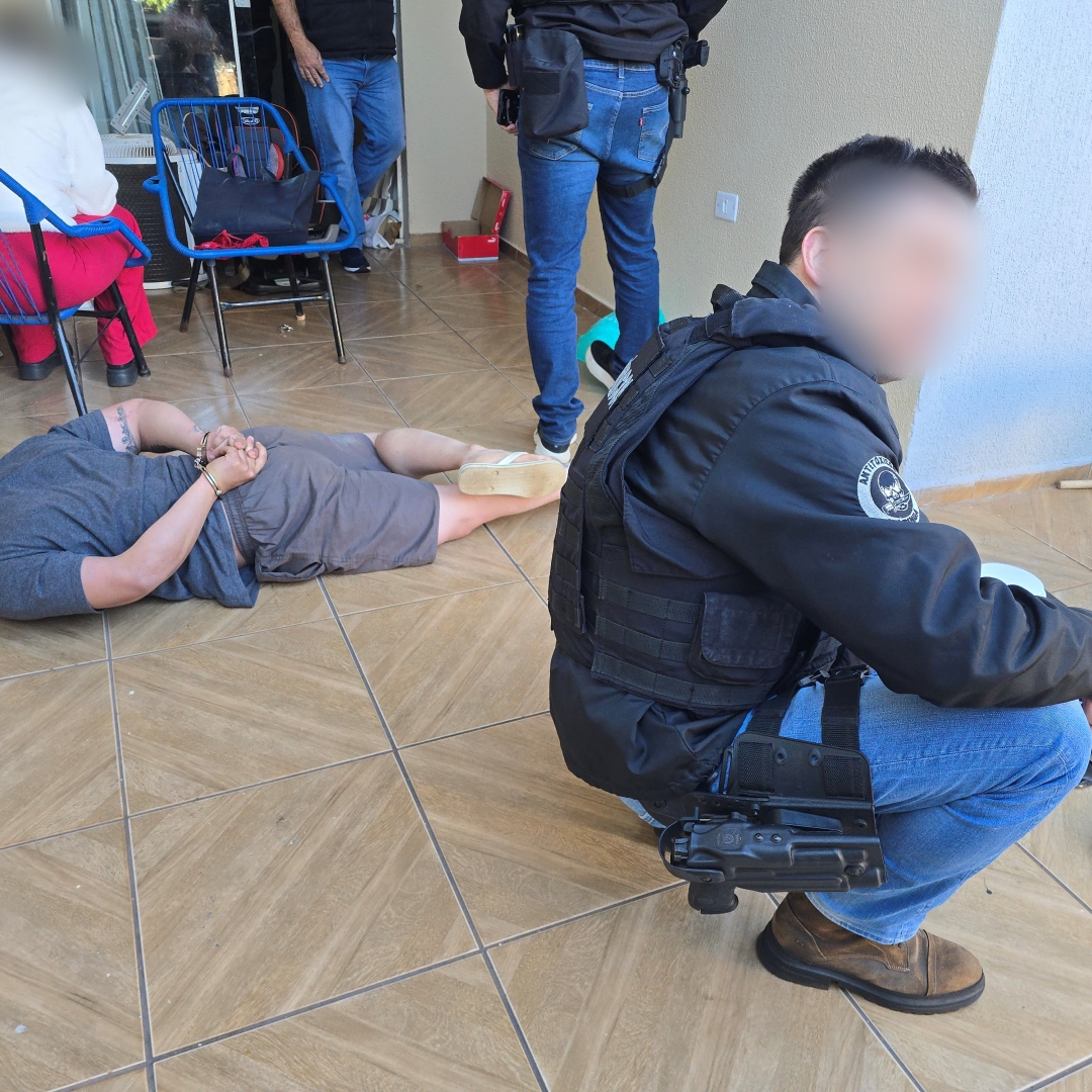 Rapaz envolvido em homicídio é preso com arma e meio milhão de cocaína em Maringá