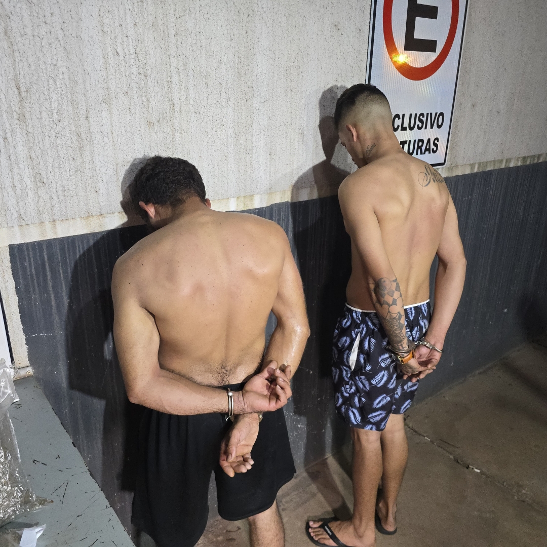 Traficantes de Sarandi são presos com grande quantidade de drogas e arma 
