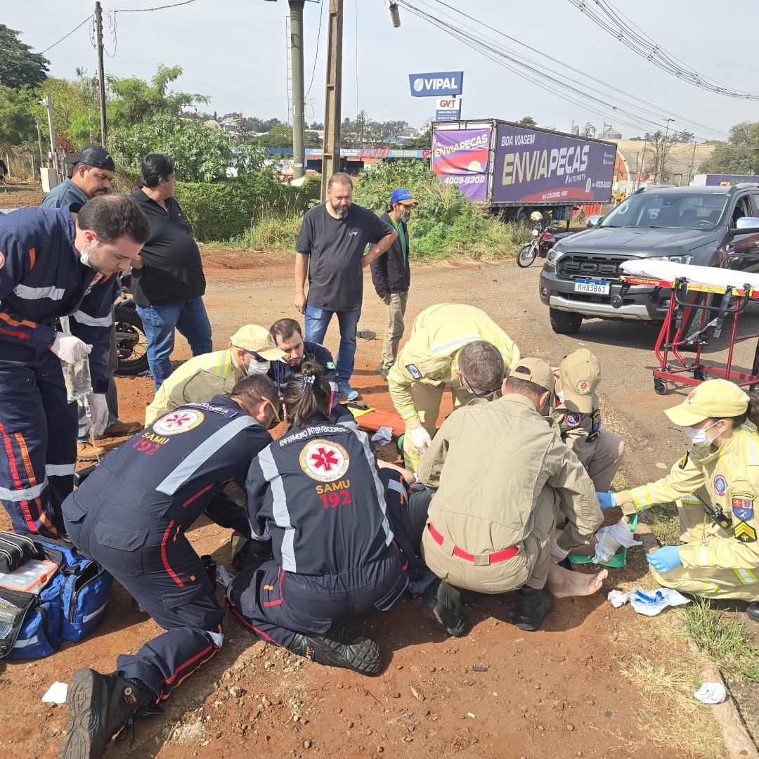 Motociclista bate em caminhonete e sofre acidente grave na rodovia PR-317