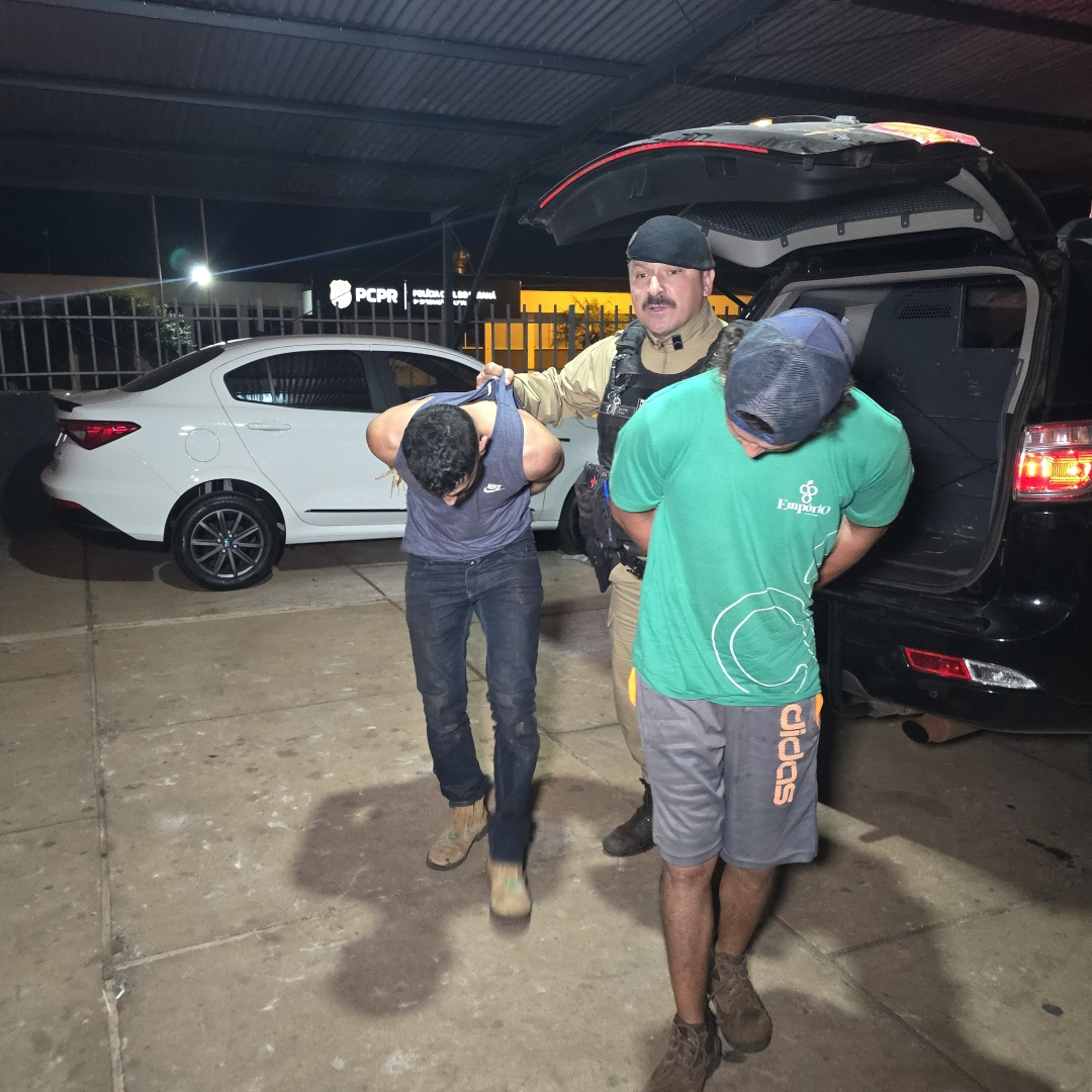 Rotam do 32º Batalhão prende três homens com armas de fogo em Sarandi