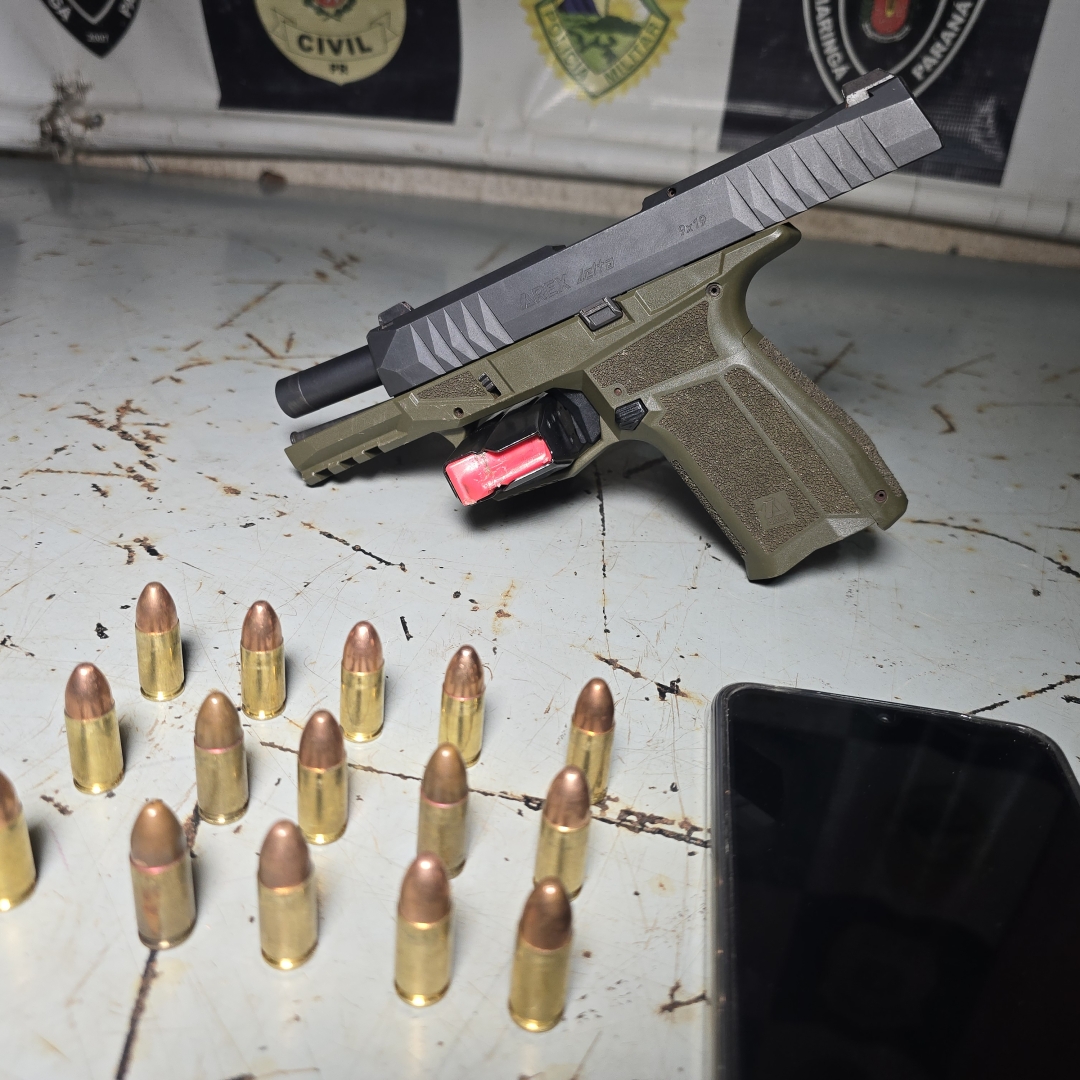 Rotam do 32º Batalhão prende três homens com armas de fogo em Sarandi