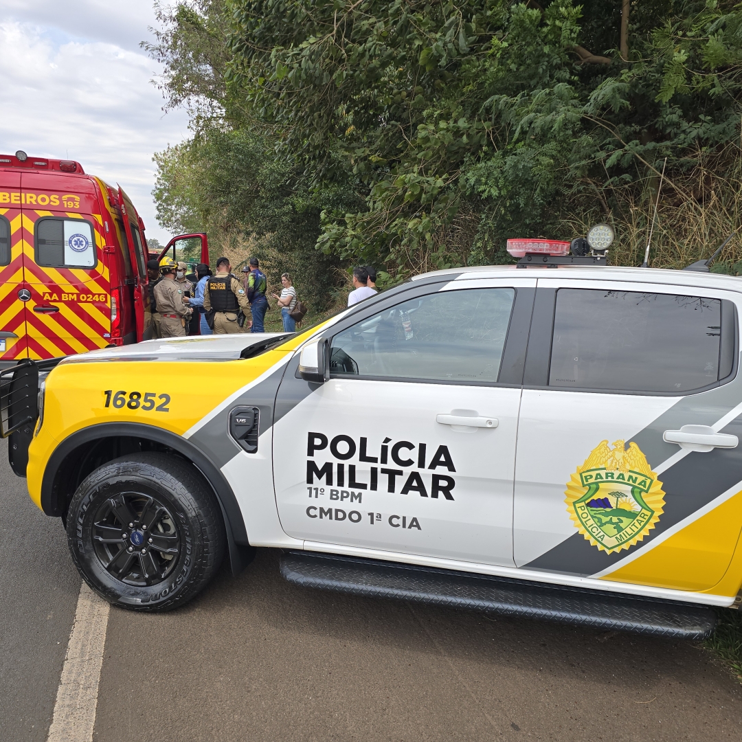 Motociclista sofre acidente grave ao bater na traseira de caminhão na PR-317