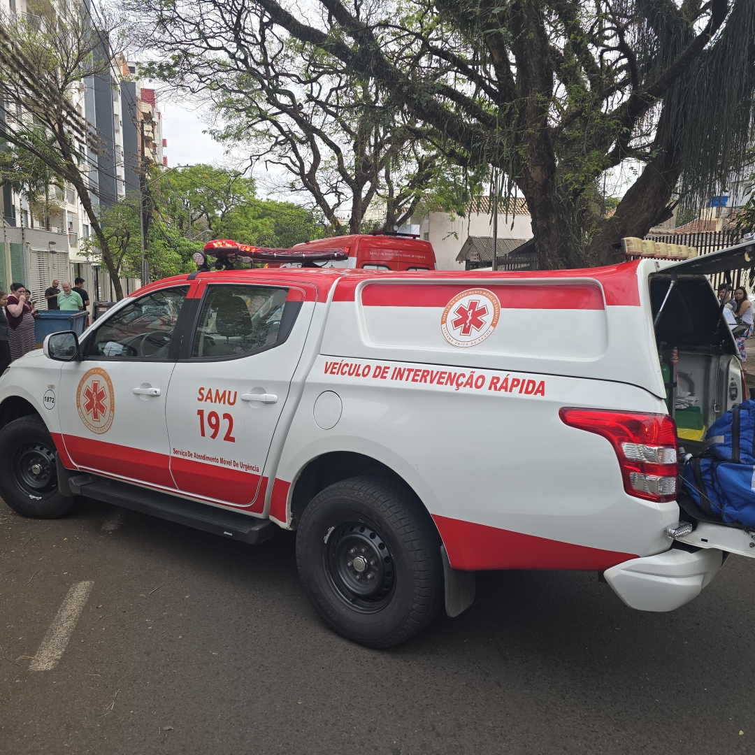 Duas pessoas sofrem acidente grave na zona 7