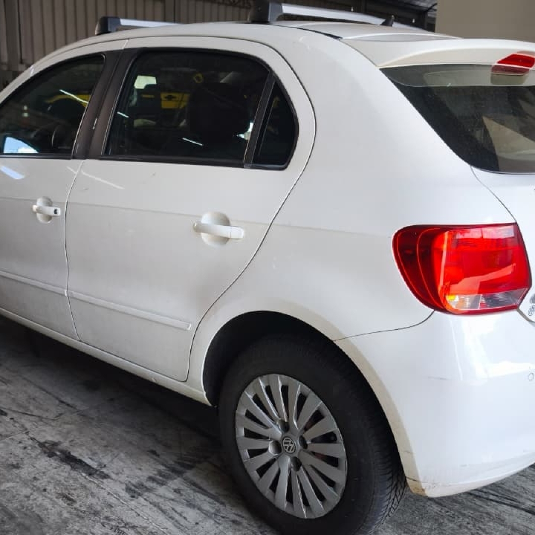 Carro com mais de meio milhão em débitos é apreendido em Maringá