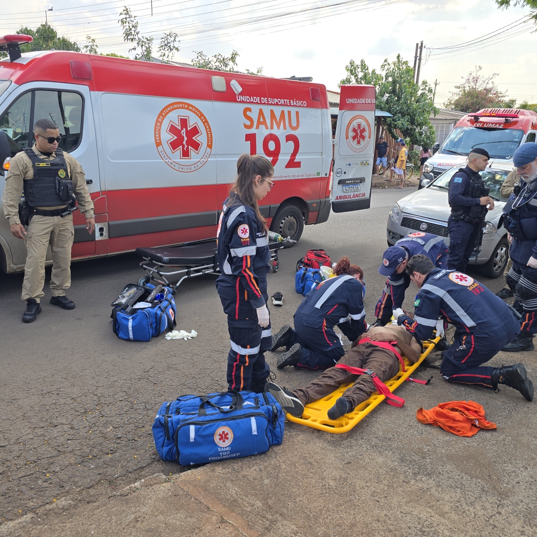 Homem é socorrido após ser esfaqueado e espancado na cidade de Sarandi