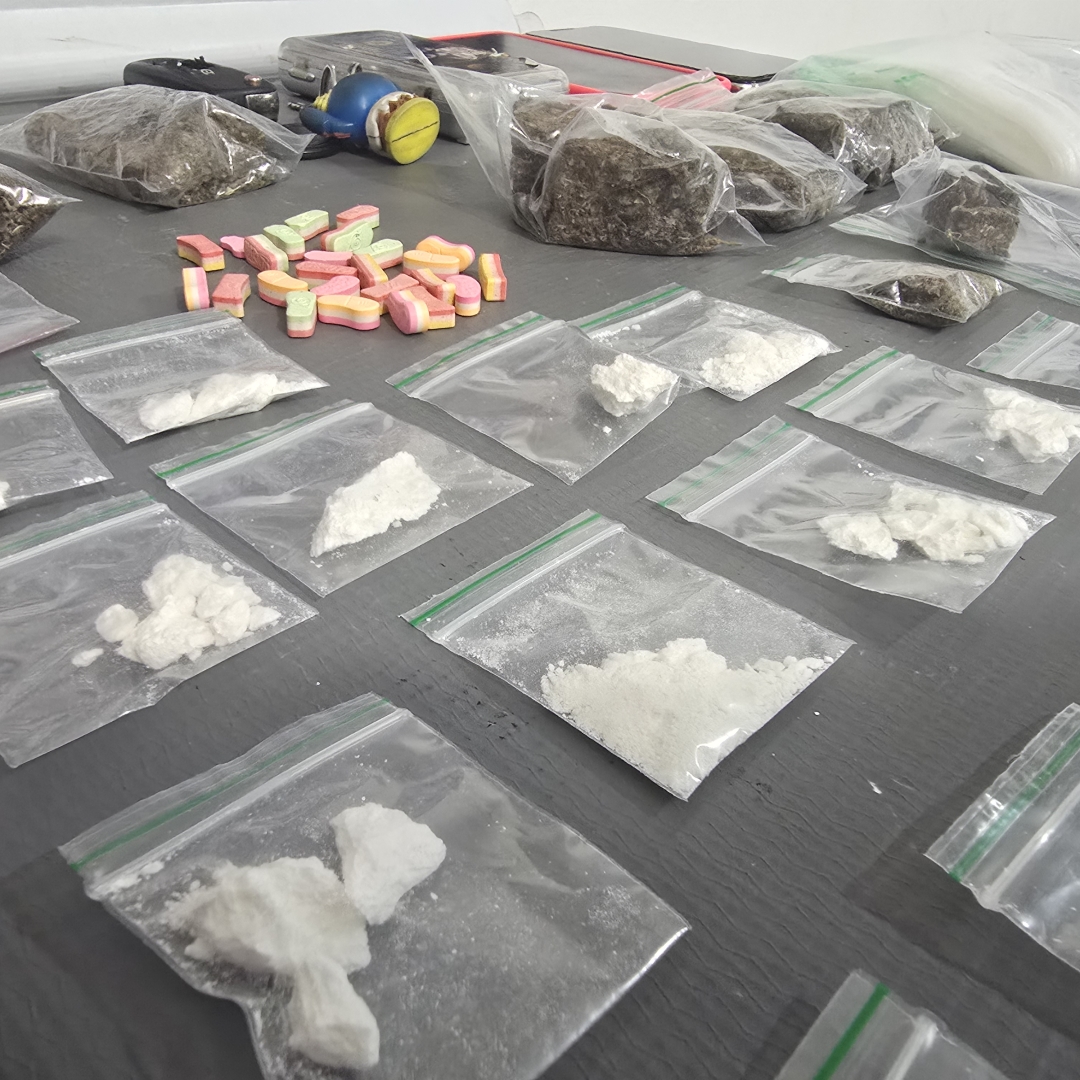 Traficante que mora no centro de Maringá é preso com drogas