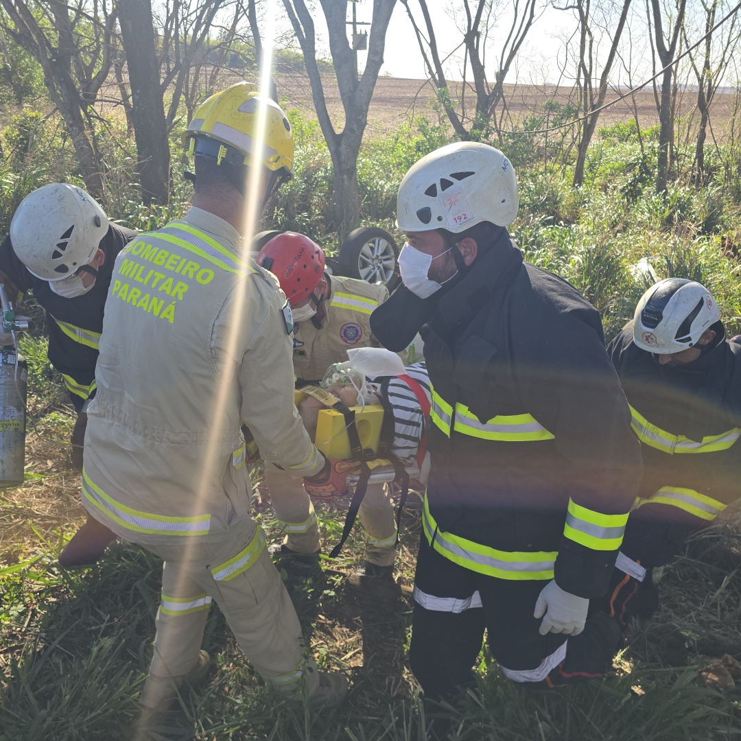 Senhora de 76 anos sofre acidente grave na rodovia de Ivatuba