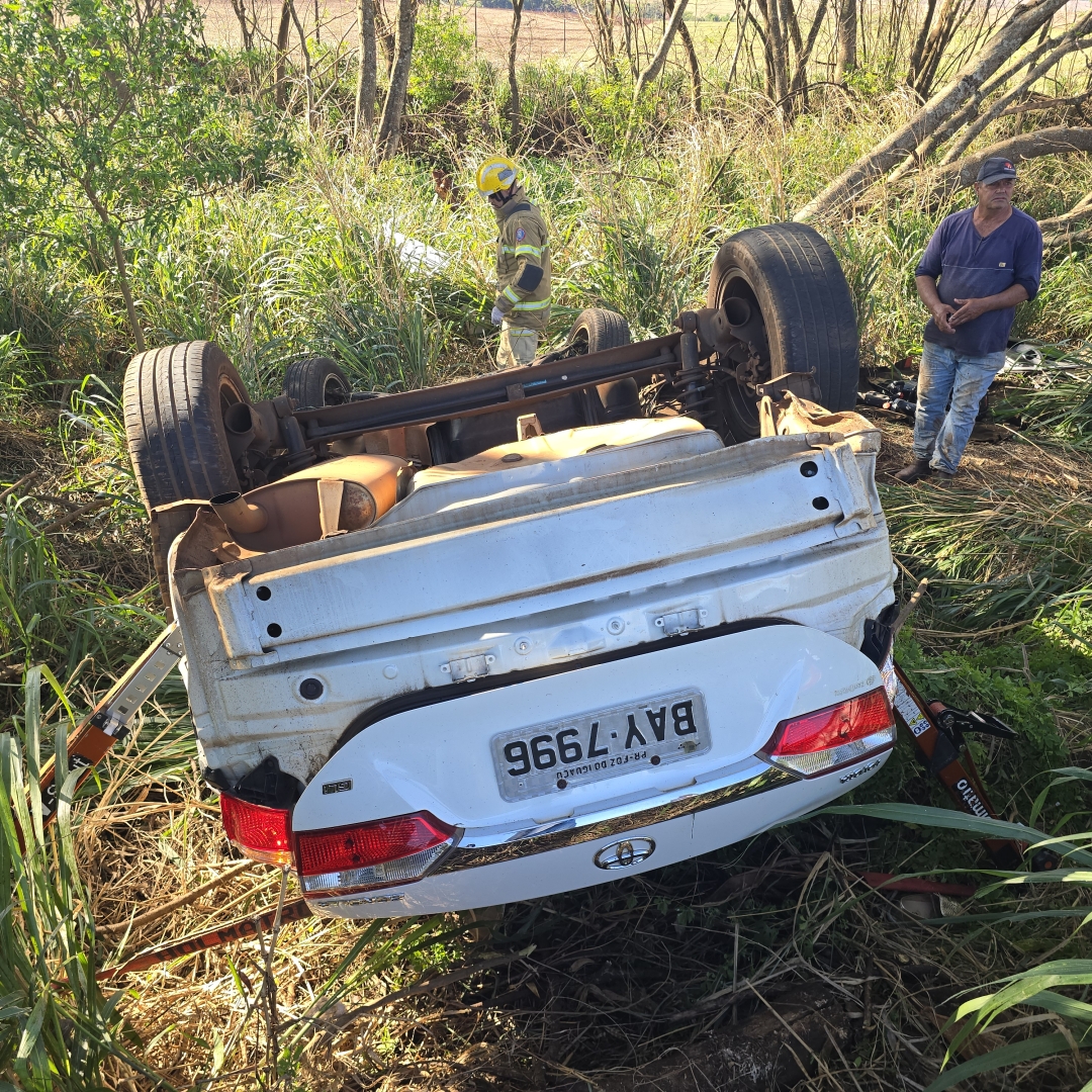 Senhora de 76 anos sofre acidente grave na rodovia de Ivatuba