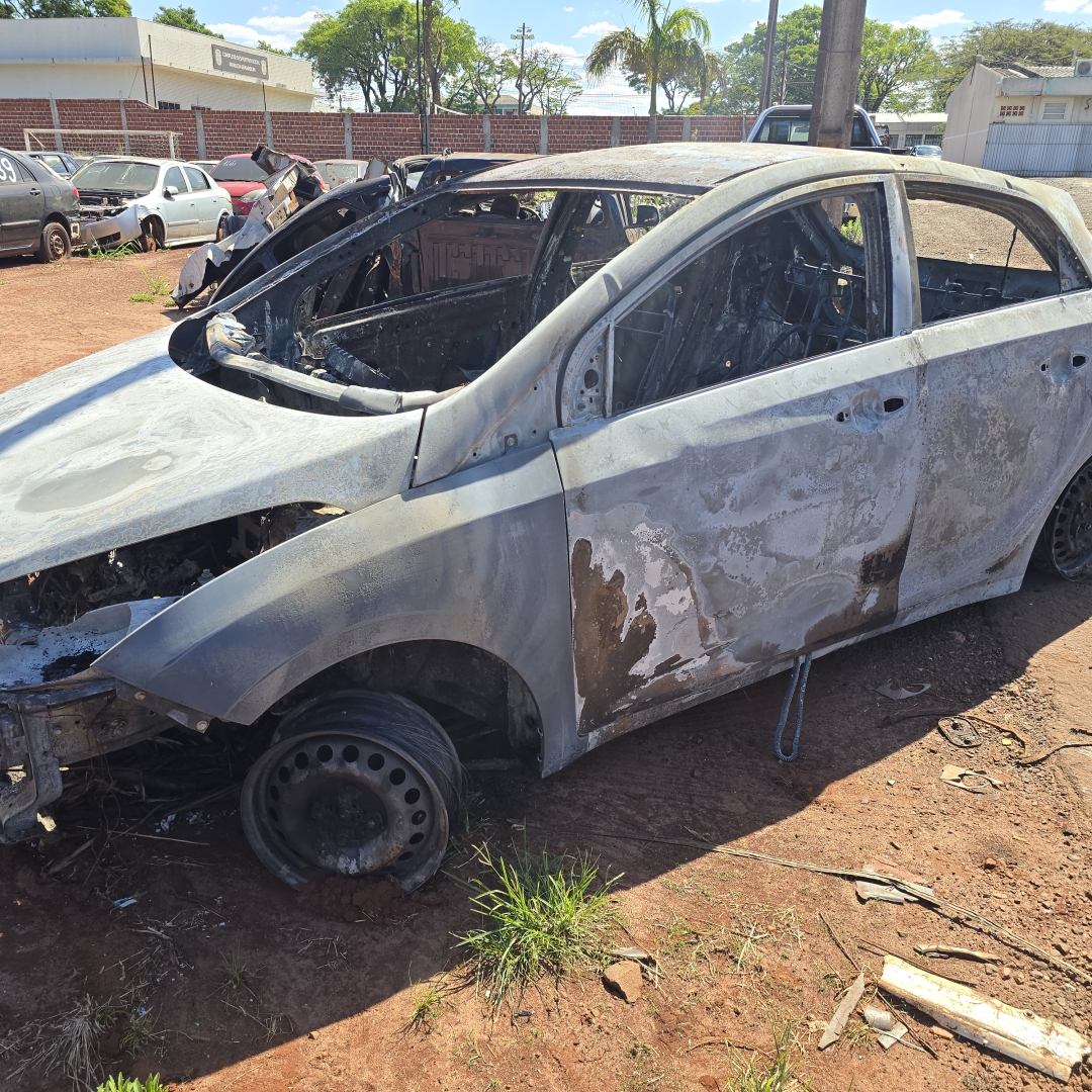 Carro usado por criminosos em duplo homicídio em Mandaguaçu é localizado