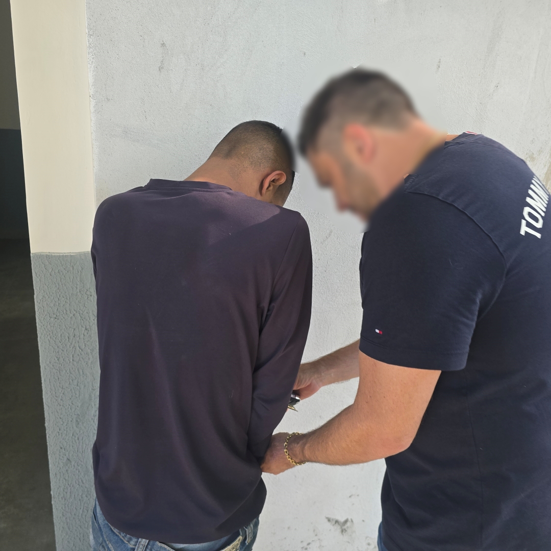 Falso motoboy é preso com grande quantidade de maconha em Maringá
