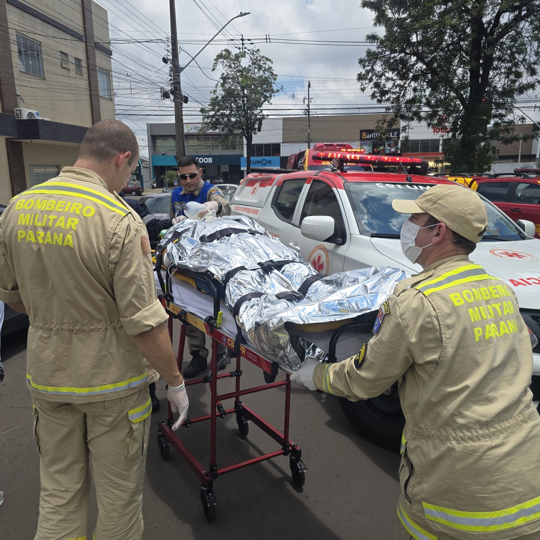 Piloto de moto elétrica é entubado após sofrer acidente em Maringá