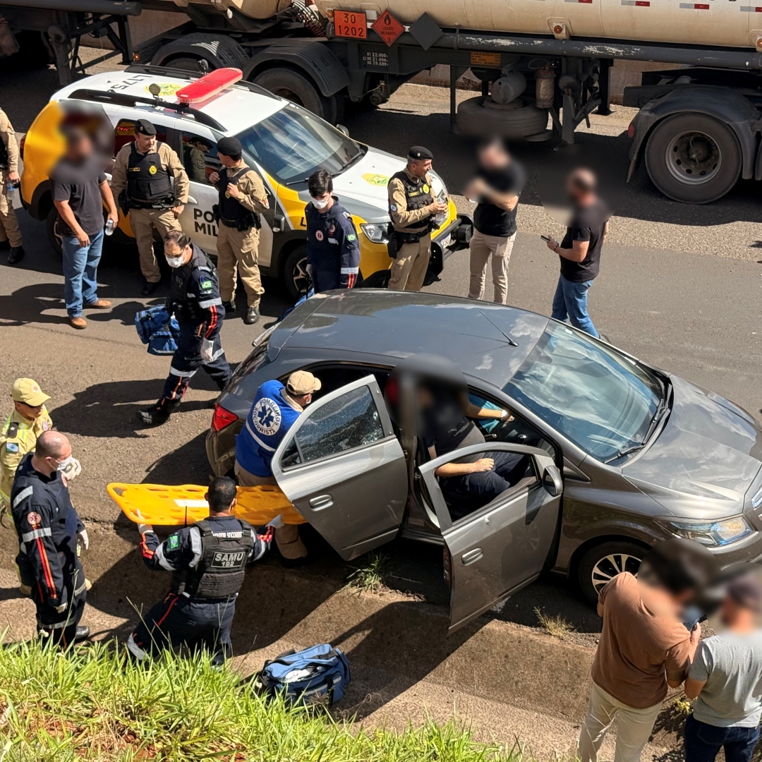 Tiroteio entre policiais militares deixa dois mortos, um suspeito baleado e um oficial ferido