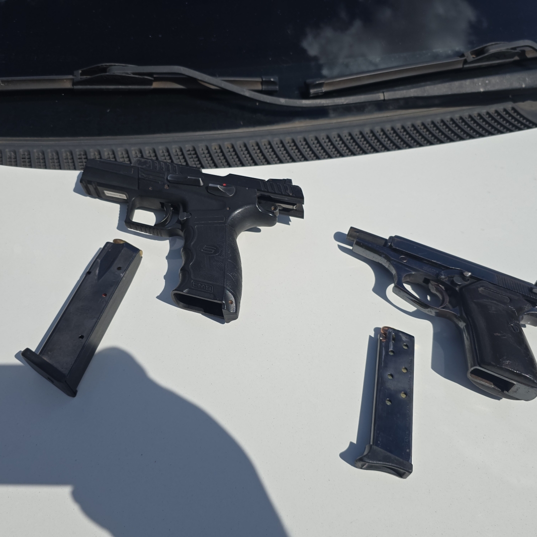 Tiroteio entre policiais militares deixa dois mortos, um suspeito baleado e um oficial ferido