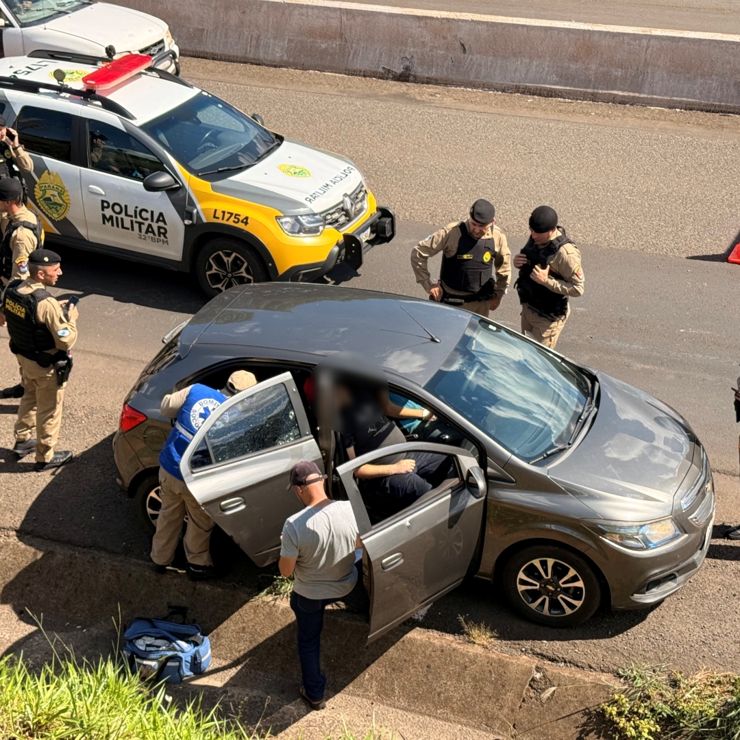 Tiroteio entre policiais militares deixa dois mortos, um suspeito baleado e um oficial ferido