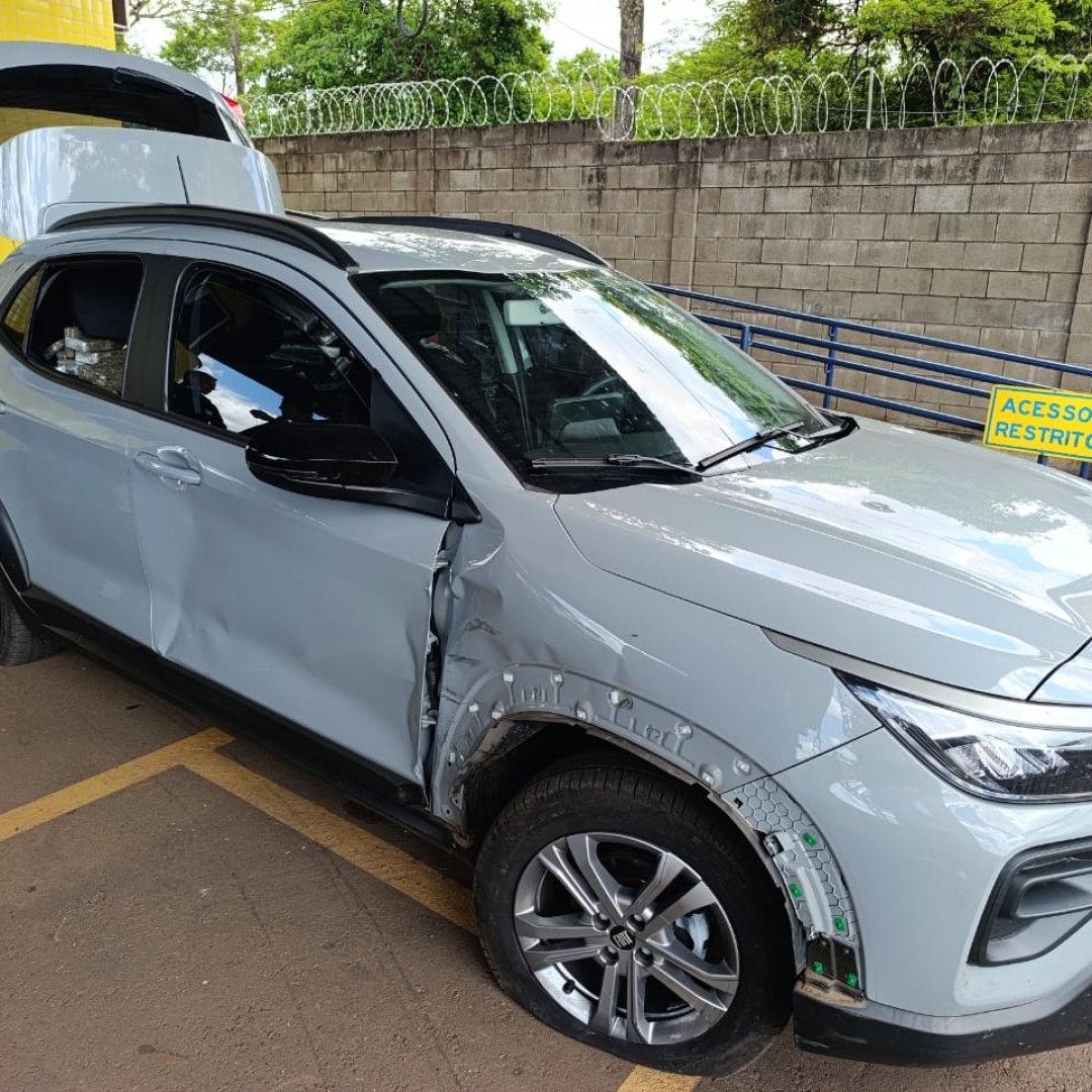 Homem transportando mais de 200 quilos de maconha tenta atropelar policial para não ser abordado