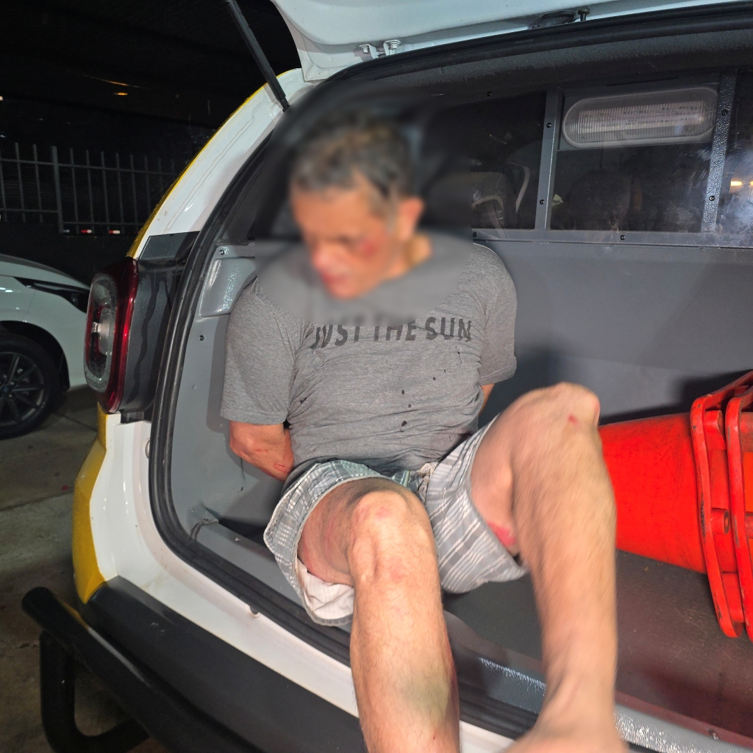 Homem acusado de se masturbar para adolescente leva surra antes de ser preso