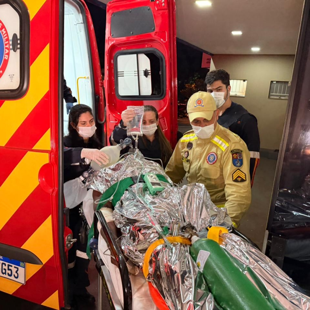 Bandido que roubou carro em Maringá é baleado no ânus após fazer família refém