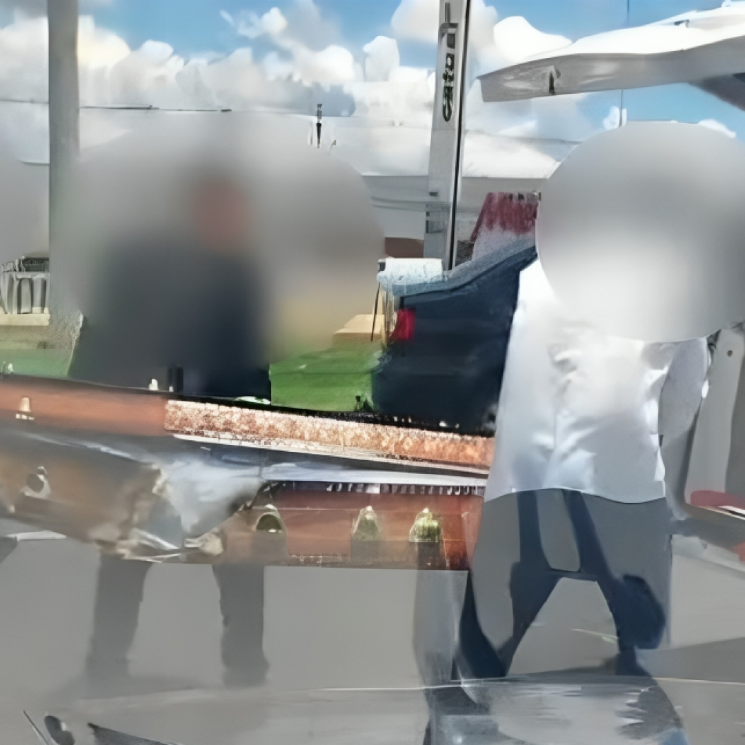 Corpo dentro de caixão despenca de funerária na rotatória do Catuaí