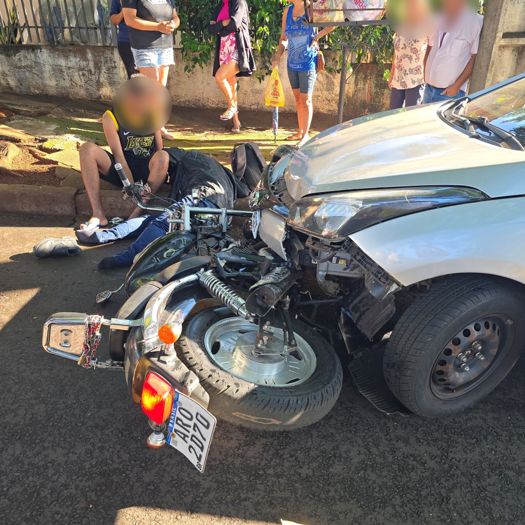 Motociclista de 19 anos sofre acidente grave na Vila Santa Izabel
