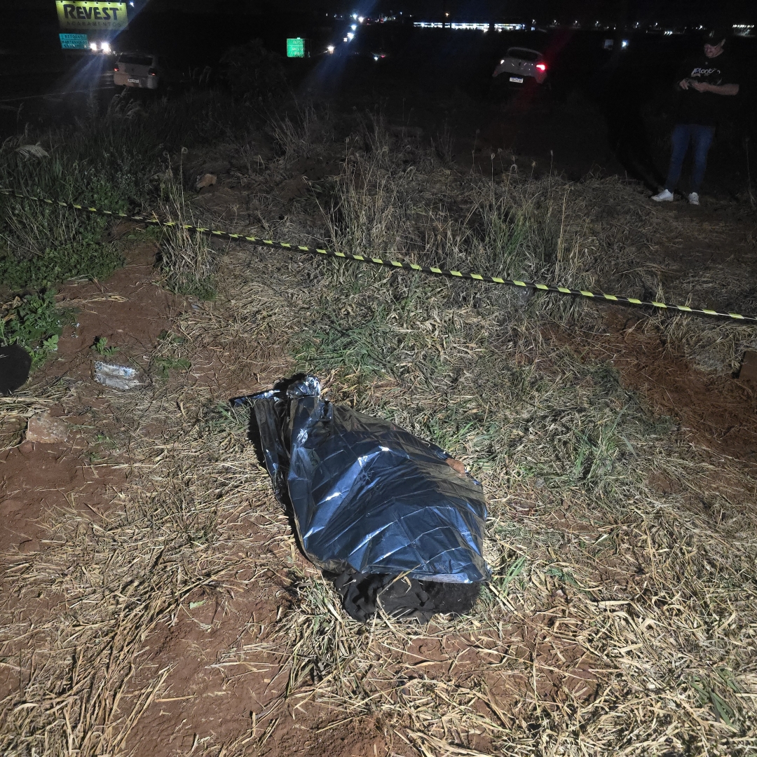 Motorista mata mulher no trânsito e em seguida furta veículo para fugir do local