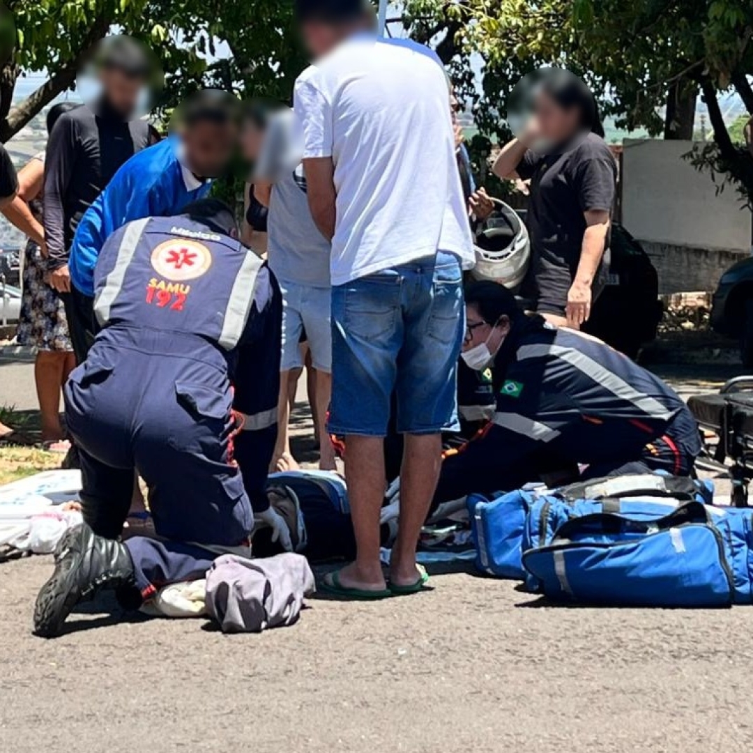 Motociclista sofre acidente gravíssimo no Conjunto Requião