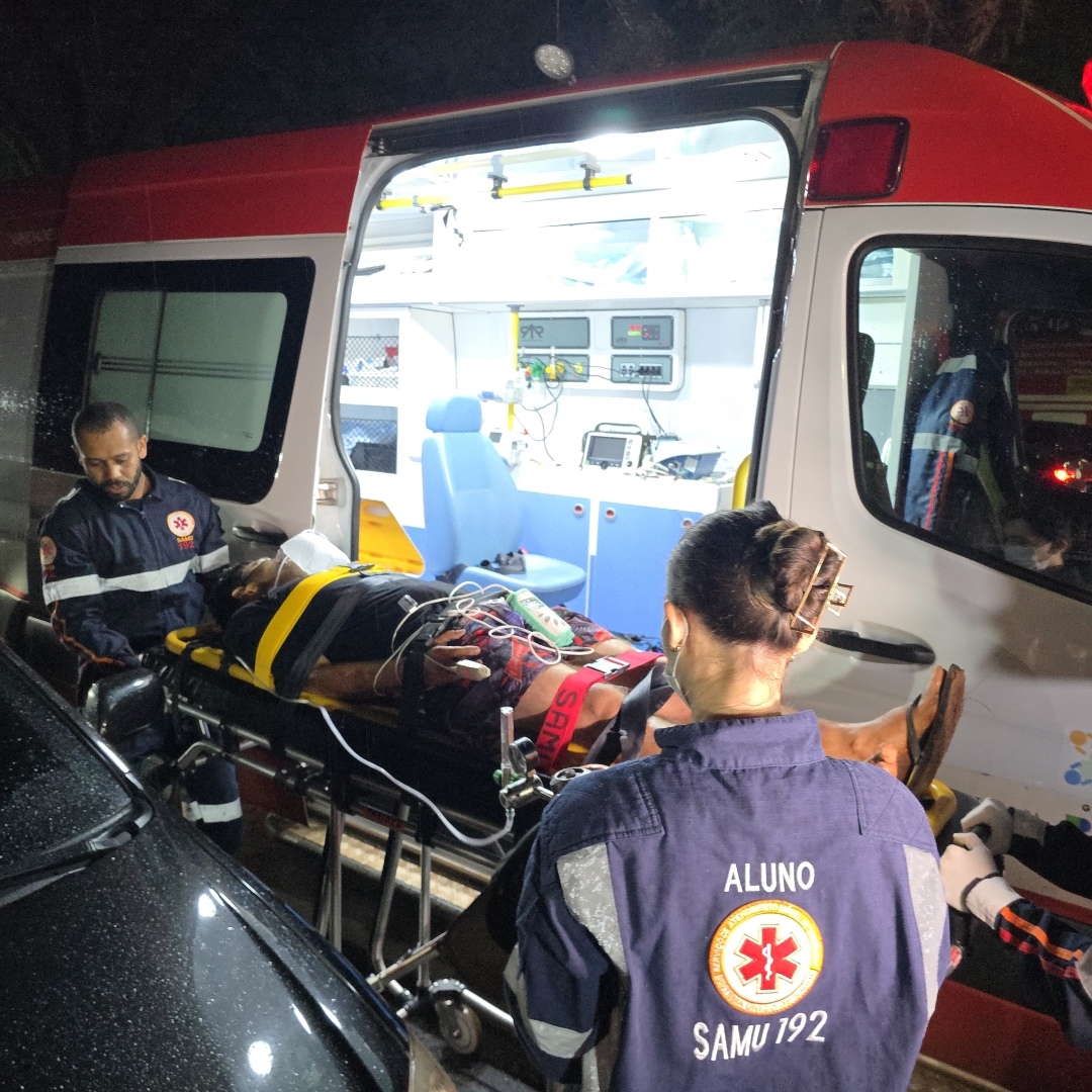 Rapaz esfaqueado na Vila Vardelina morre no hospital