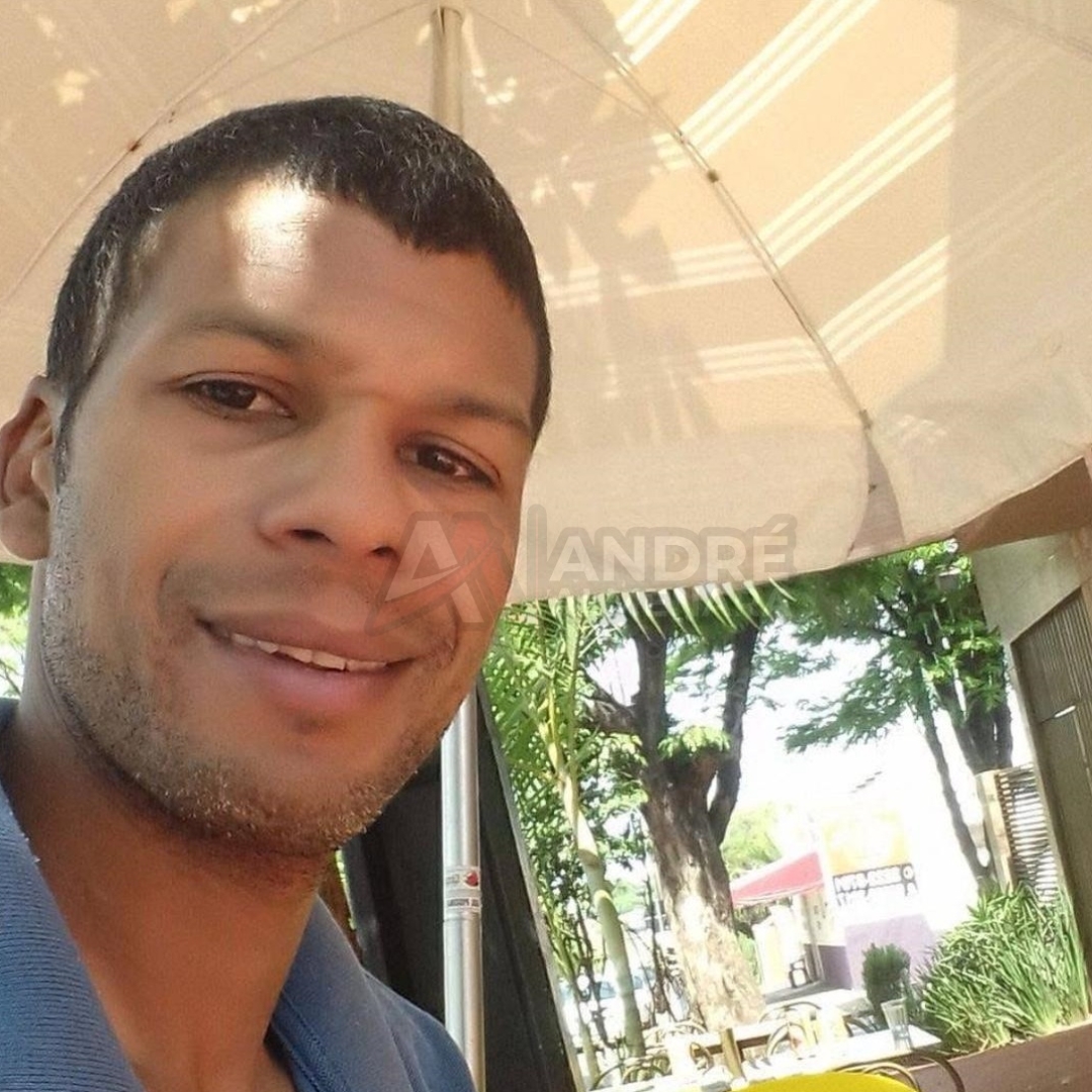 Adolescente mata o pai a facadas na cidade de Maringá