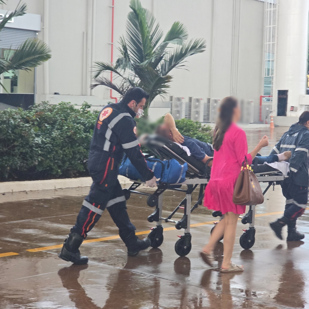 Incêndio destrói fábrica de autopeças de caminhão em Maringá