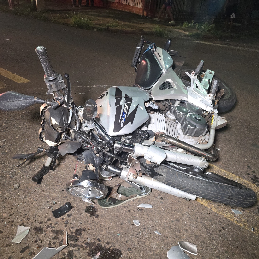 Casal fica gravemente ferido após sofrer acidente em avenida do Eurogarden