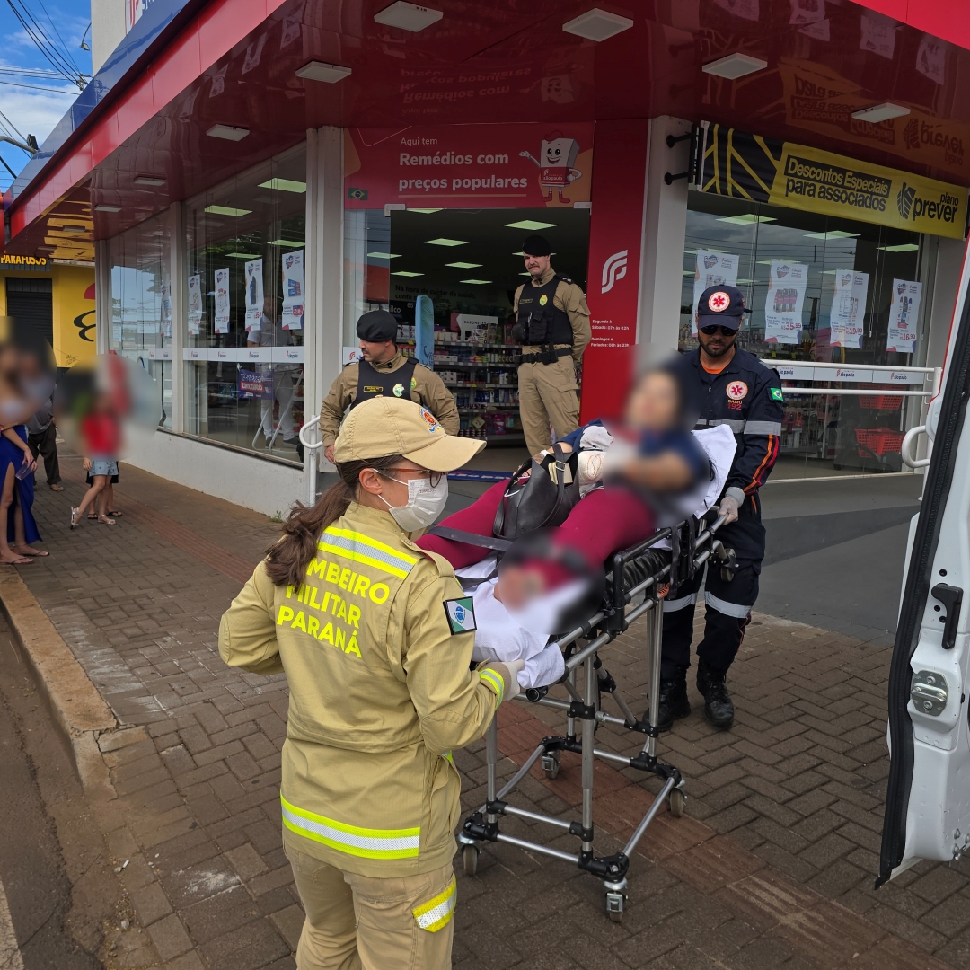 Homem enfurecido tenta matar atual namorado da ex em Sarandi; mulher foi esfaqueada na mão