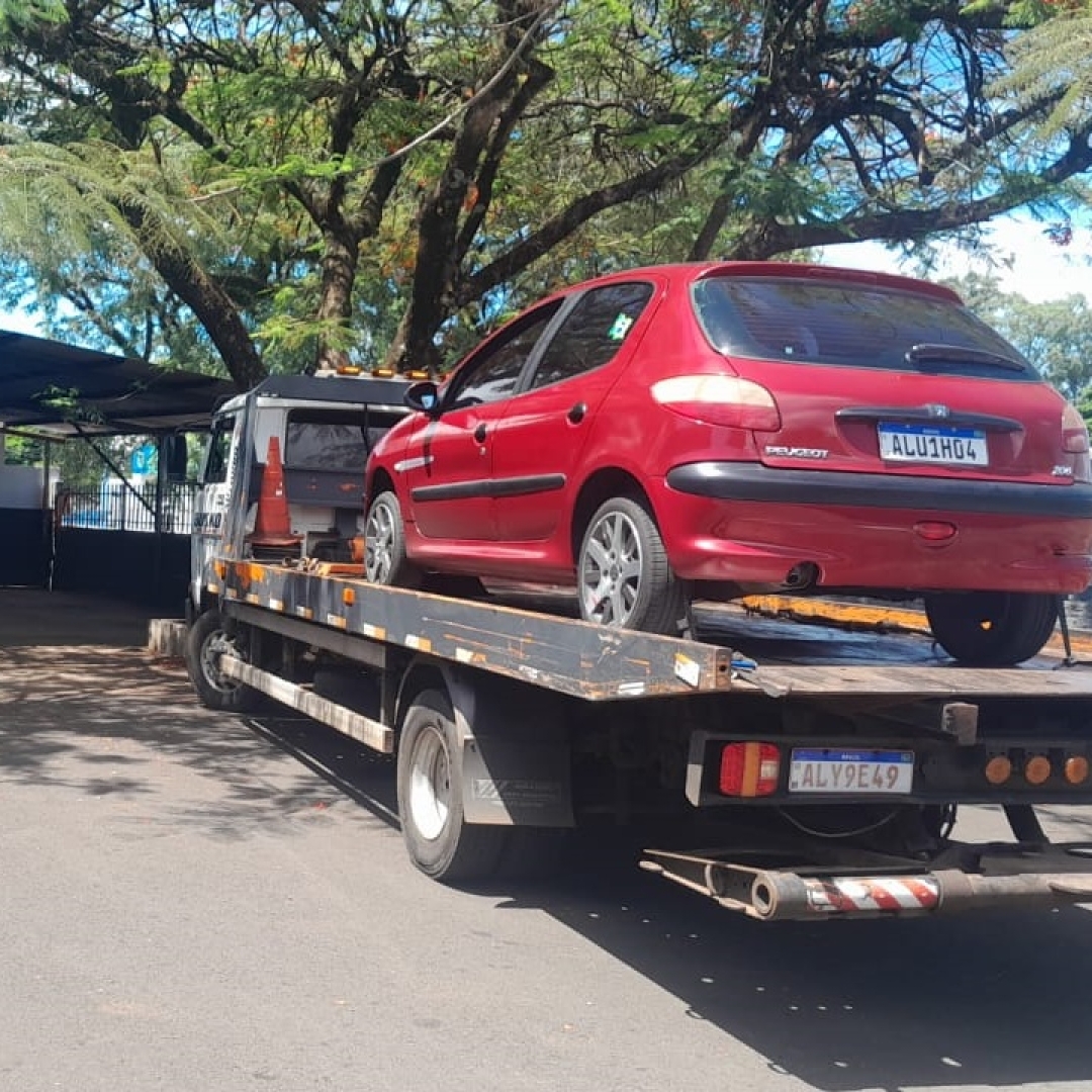 Motorista embriagado é preso após atropelar pessoa em Maringá