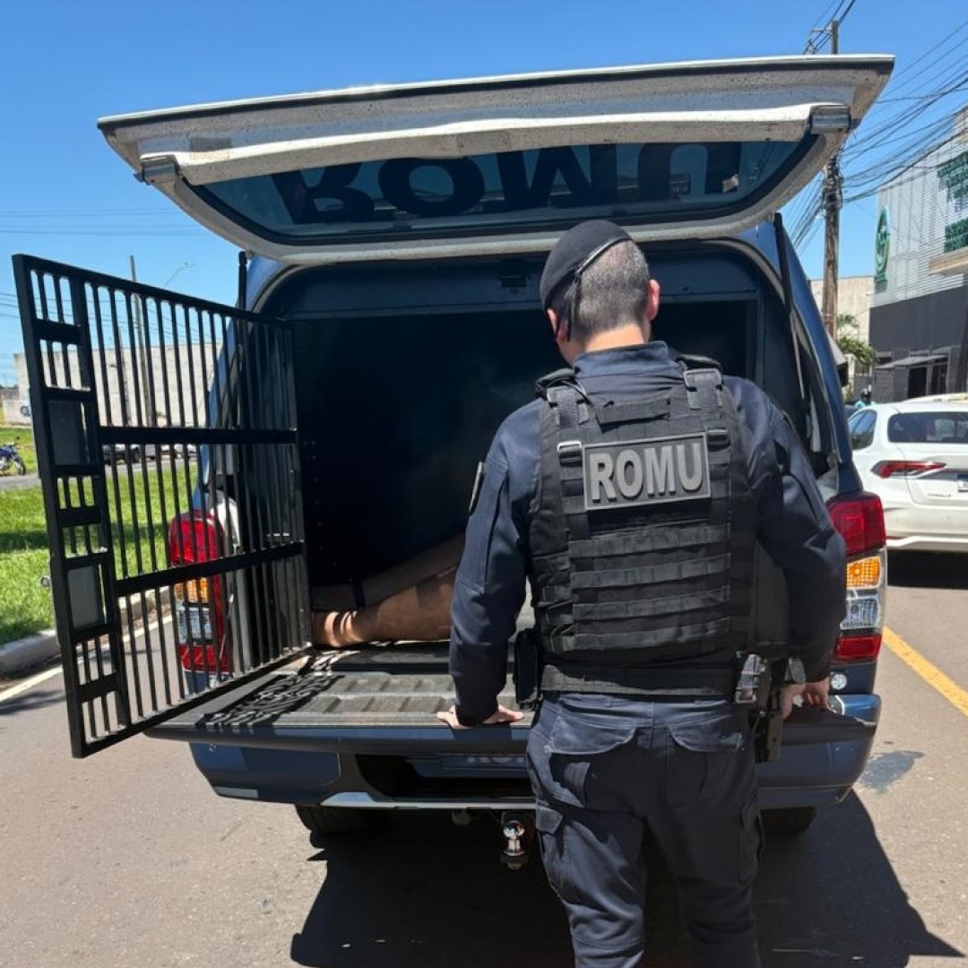 Rapaz com passagens por homicídio é preso com carro furtado em Maringá