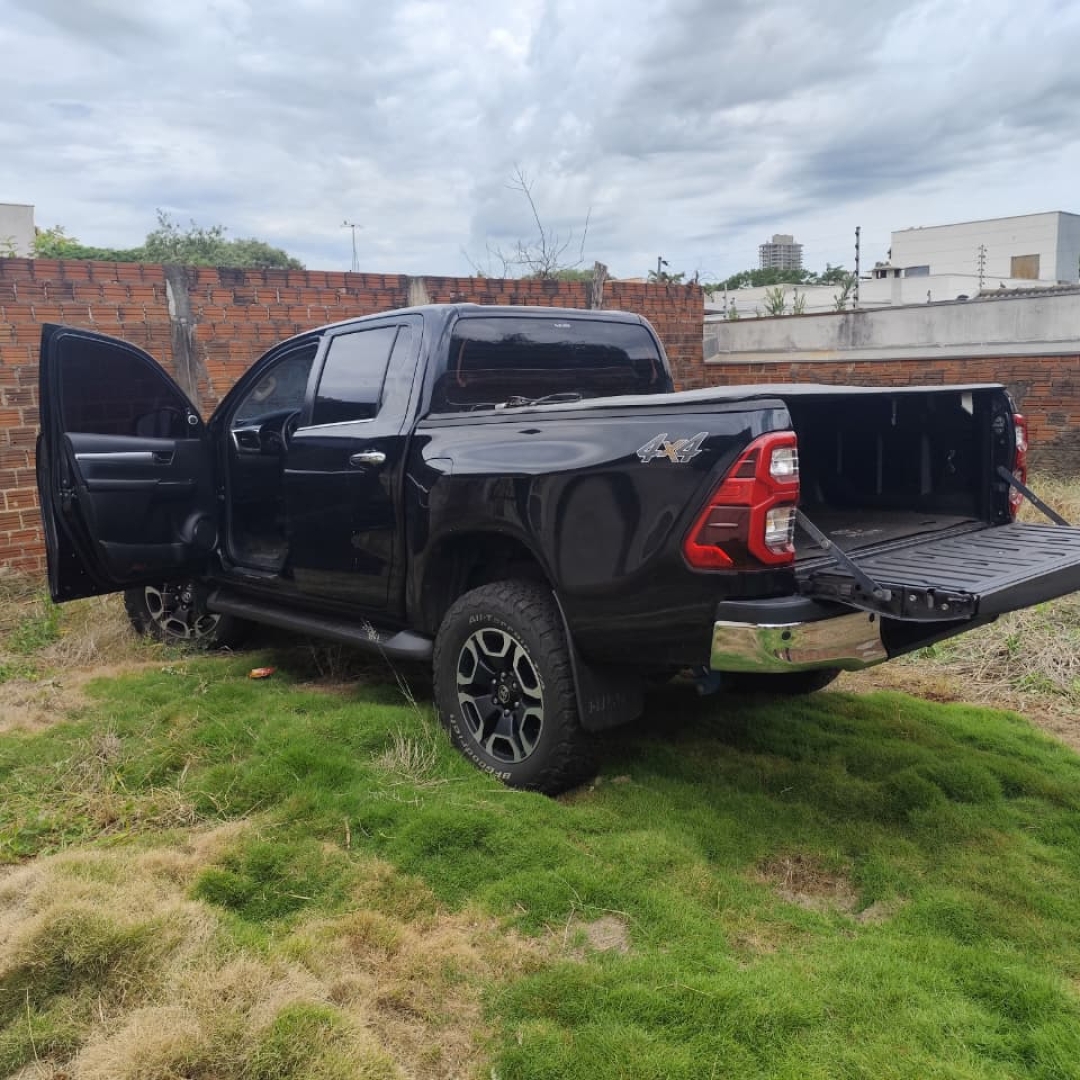 Caminhonete furtada é recuperada pela Guarda Municipal de Maringá