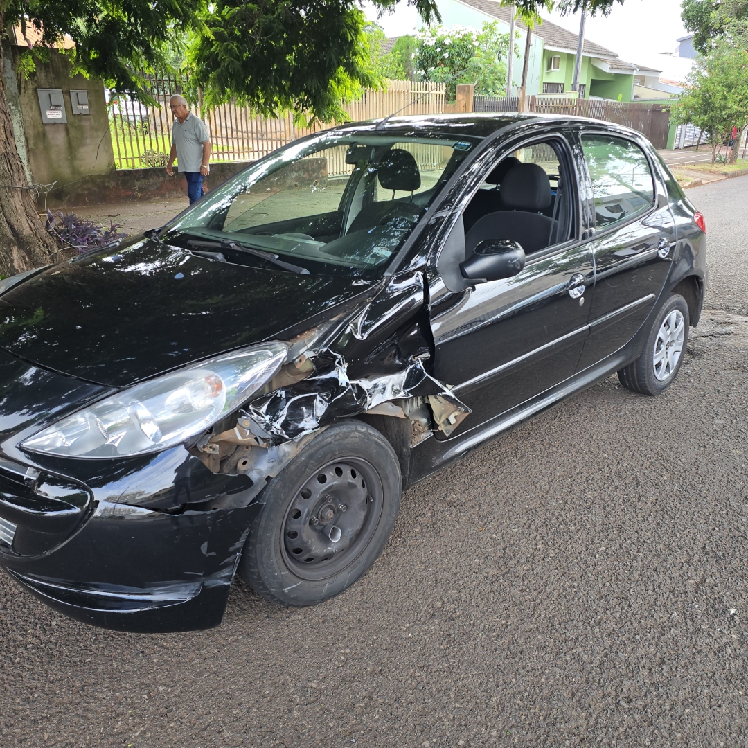 Motociclista de 66 anos sofre acidente grave no bairro Aeroporto