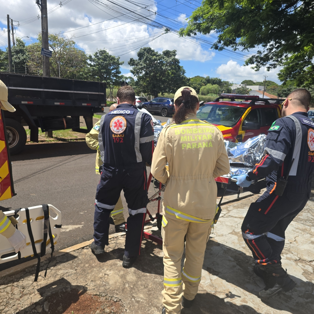 Mulher de 63 anos é socorrida ao se afogar em piscina