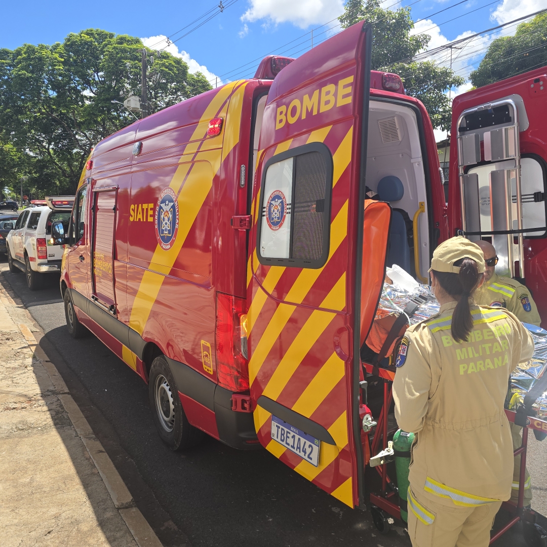 Mulher de 63 anos é socorrida ao se afogar em piscina