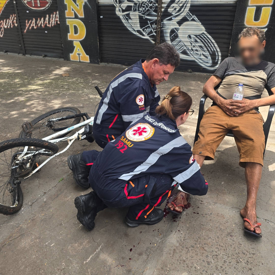 Ciclista sofre acidente grave no Conjunto Requião