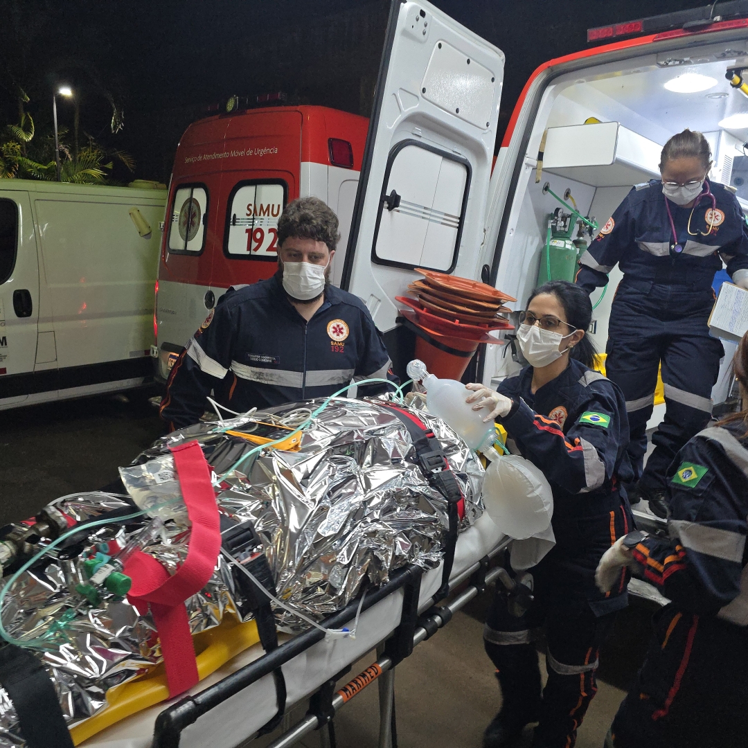 Motociclista é entubado após sofrer acidente gravíssimo em Maringá