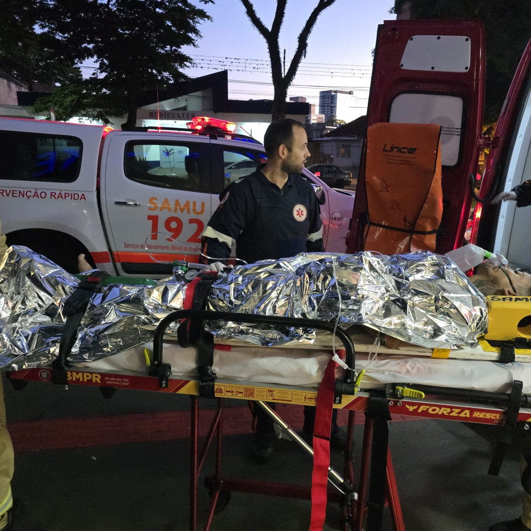 Jovem de 20 anos sofre atentado a tiros no dia do seu aniversário