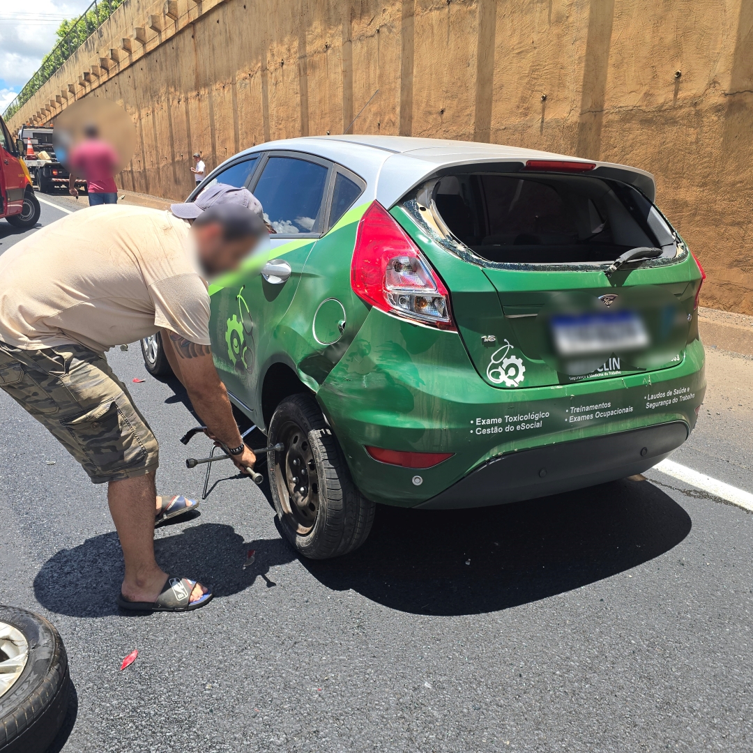 Pai e filha sofrem acidente grave na rodovia de Sarandi